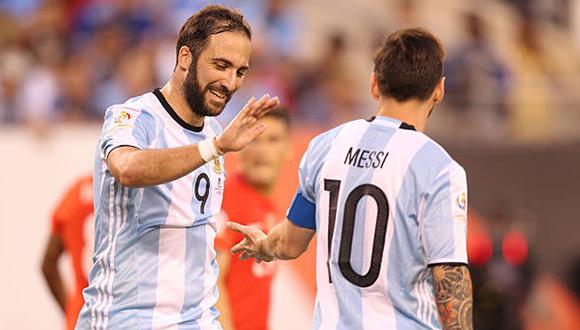 Gonzalo Higuaín y Lionel Messi compartieron roles en la Selección de Argentina. (Getty Images)