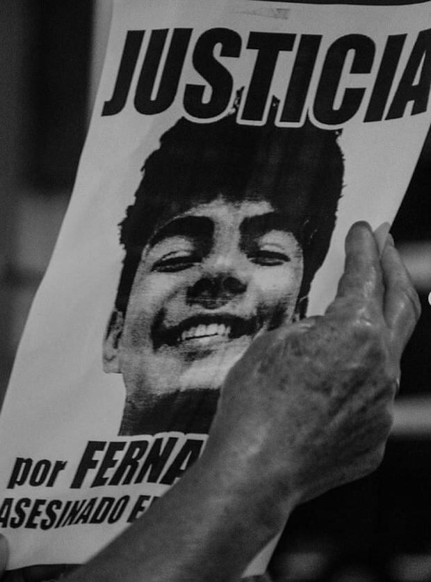 Afiches pidiendo justicia para Fernando Báez (Foto: Jusiticia por Fernando Béz Sosa/Instagram)