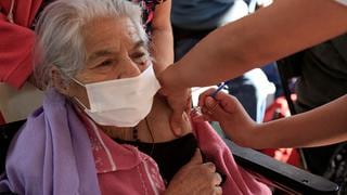 LINK Vacuna COVID-19 en México: registro hoy y dónde vacunarte si eres adulto mayor