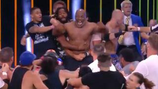 ¡Sacaron chispa! Mike Tyson se reencontró con Chris Jericho y desataron batalla campal en AEW [VIDEO]