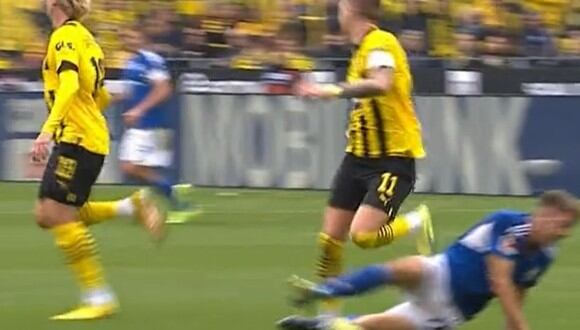 Marco Reus se dobló el tobillo jugando con Borussia Dortmund. (Foto: Captura)