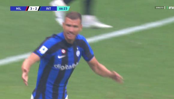Edin Dzeko anotó el segundo gol de Inter ante Milan. (Foto: Captura TV)
