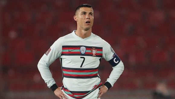 Cristiano Ronaldo quedó molesto por un gol anulado de forma injusta ante Serbia. (Foto: AFP)