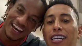 Al mejor estilo del ‘Cuto’: Cueva y Carrillo le enseñaron a Lapadula lo que es la fe [VIDEO]