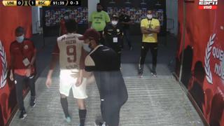 Frustración: Alex Valera se fue expulsado tras desatar gresca en Universitario vs. Barcelona 