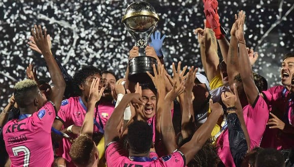 El último campeón de la competición fue Independiente del Valle de Ecuador, que ganó 3-1 a Colón de Santa Fe de Argentina en la final del 2019. | Foto: AFP