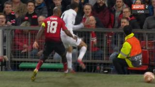 KO contra la reja: el terrible golpe que sufrió Di María en el Manchester United vs. PSG [VIDEO]