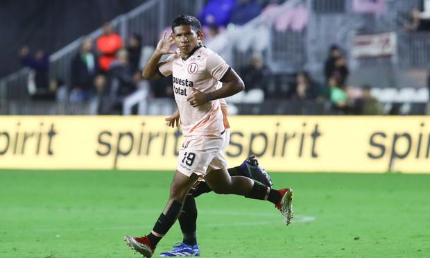Edison Flores es el jugador más influyente de la 'U', con dos goles y tres asistencias. (Foto: Leonardo Fernández / GEC)