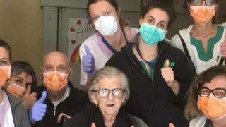 El caso que conmueve al mundo: la mujer de 95 años que venció al coronavirus