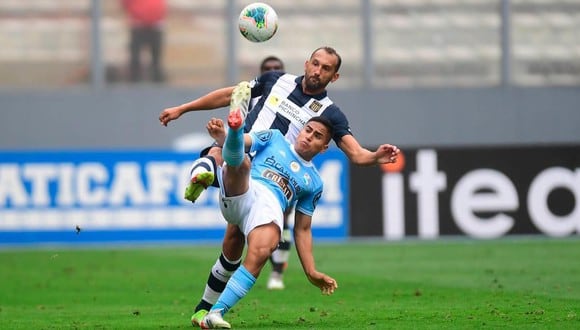 Alianza Lima es líder del Torneo Clausura con 12 puntos. Cristal es escolta con 9 puntos, aunque ya descansó. (Foto: Agencias)