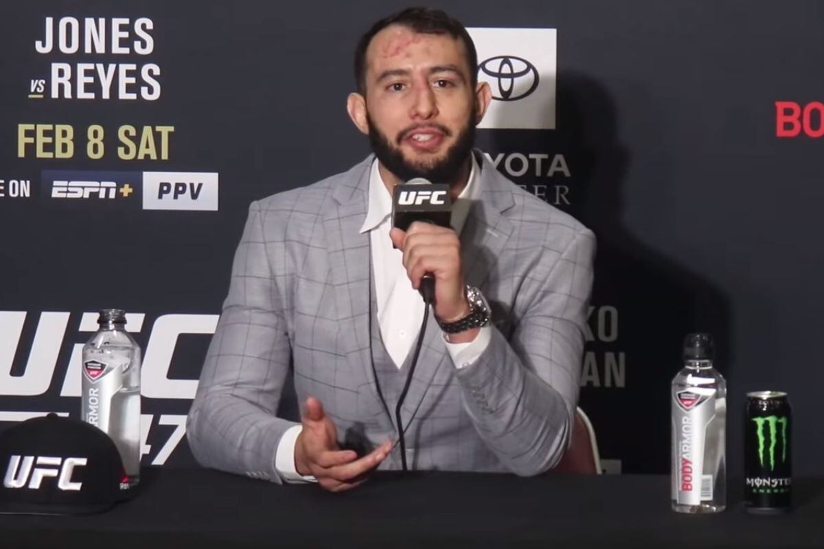 Dominick Reyes en la conferencia de prensa luego del UFC 247. (Foto: YouTube TheMacLife)