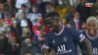 Un ‘bombazo’: el golazo que marcó Gana Gueye para el 3-1 del PSG sobre Brest [VIDEO] 