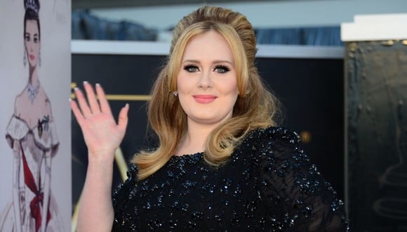 Adele impacta a sus fans con drástico cambio de look. (Foto: AFP)