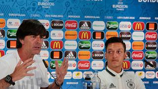 Les dijo que no: Mesut Özil rechazó reunión con Joachim Löw y recibió críticas de la Federación Alemana