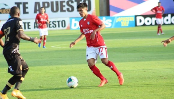 Jordan Guivin jugó la temporada en Cienciano del Cusco.  (Foto: Liga 1)