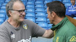 Parece una locura, pero no lo es: Bielsa ordenó a jugadores del Leeds a recoger basura por varias horas