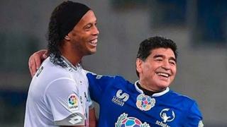 ‘Vení' conmigo: Maradona buscaría sacar del retiro a Ronaldinho y llevarlo a Gimnasia 