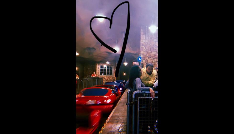 Selena Gomez regresa a Disney para pasar un divertido día junto a sus amigos. (Foto: @selenagomez)