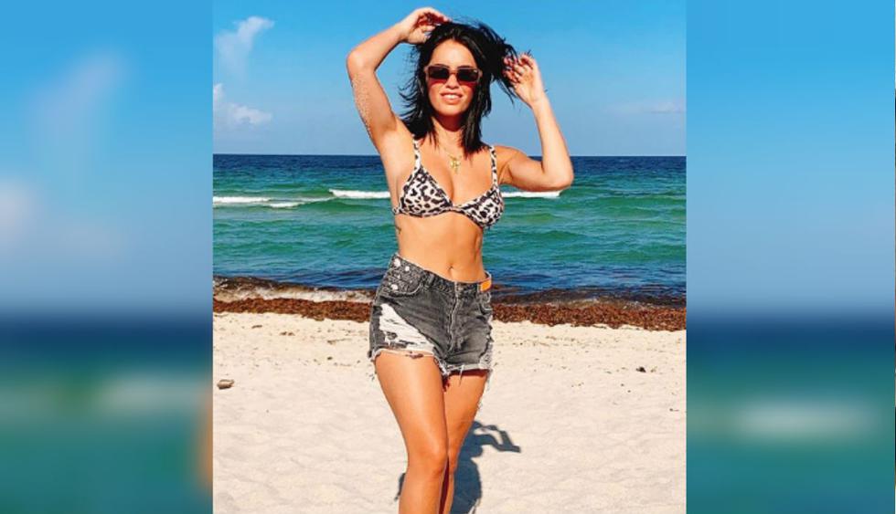 Con una bikini de animal print, Lali Espósito posó muy sexy frente a la cámara (Foto:@lalioficial)