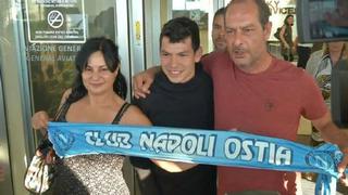 Un 'Chucky' napolitano: Hirving Lozano ya está en Italia para cerrar su pase