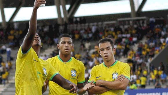 Con doblete de Kauã Elias y un tanto de Da Mata, Brasil goleó 3-0 a Chile. (Foto: Conmebol)