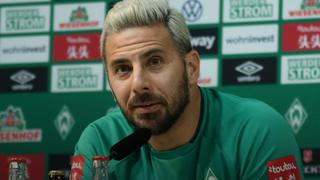 Para luchar por la permanencia: Claudio Pizarro renovó contrato por seis días con el Werder Bremen