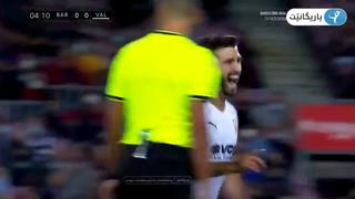 ‘Bombazo’ y silencio en el Camp Nou: Gayà anota el 1-0 ‘ché’ en el Barcelona vs. Valencia [VIDEO]