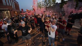 ¡Vaya postales! Liverpool ganó la Premier League y sus hinchas salieron a las calles a celebrar