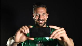 Lo que callan los cracks: Pizarro reveló lo que guarda y hace con su celular en divertido cuestionario