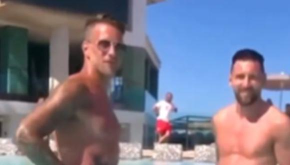 Lionel Messi y Germán Denis, de vacaciones en una piscina de Ibiza. (Captura: Instagram)