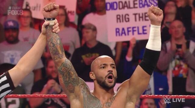 Ricochet derrotó a Mojo Rawley (Foto: WWE)