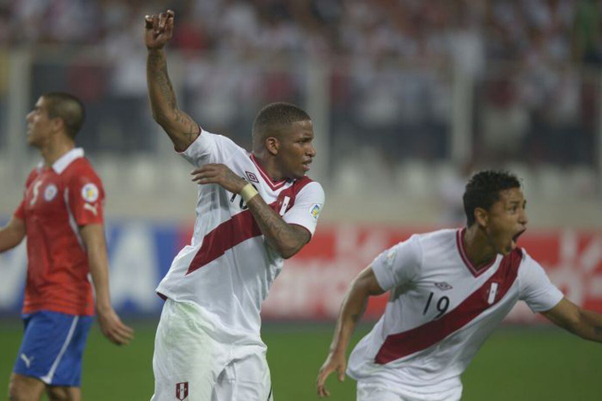 Jefferson Farfán debutó como futbolista profesional en 2001. Tres años después, se fue a jugar al exterior. (Foto: GEC)