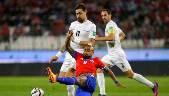 Con las manos vacías: Chile cayó 2-0 ante Uruguay en duelo por Eliminatorias. (Foto: AFP)