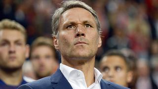 Marco van Basten propone que se elimine el fuera de juego en el fútbol: “Sería mejor”