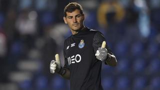 Iker Casillas se vuelve a poner los guantes seis meses después