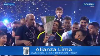 ¡Fiesta total en La Victoria! Alianza Lima y el momento en el que levanta el título de la Liga 1 2022