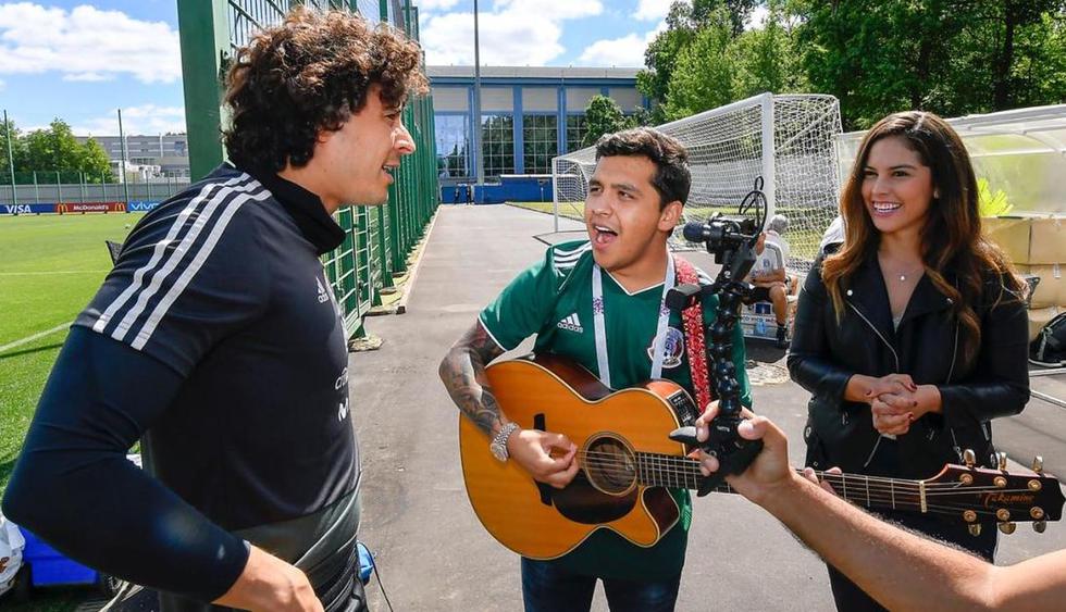 La Selección de México recibió serenata en Rusia 2018. (Univisión)