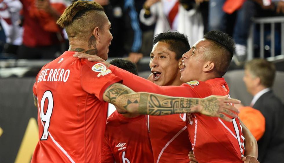 La Selección Peruana avanzó con gol de Raúl Ruidíaz. (AFP)