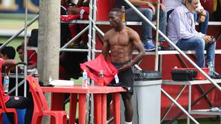 Selección Peruana: Luis Advíncula se convirtió en líder en el cuarto día de entrenamientos (FOTOS)