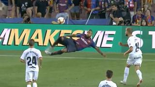 ¡Tremenda maniobra! Vidal se lució con acróbatica tijera que Suárez no pudo convertir en gol [VIDEO]