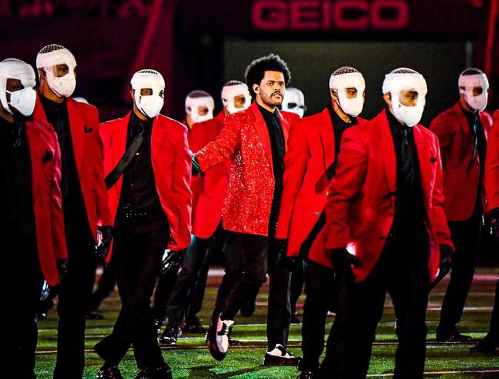 Resultado de imagen para Así fue el show de medio tiempo de The Weeknd en el Super Bowl LV