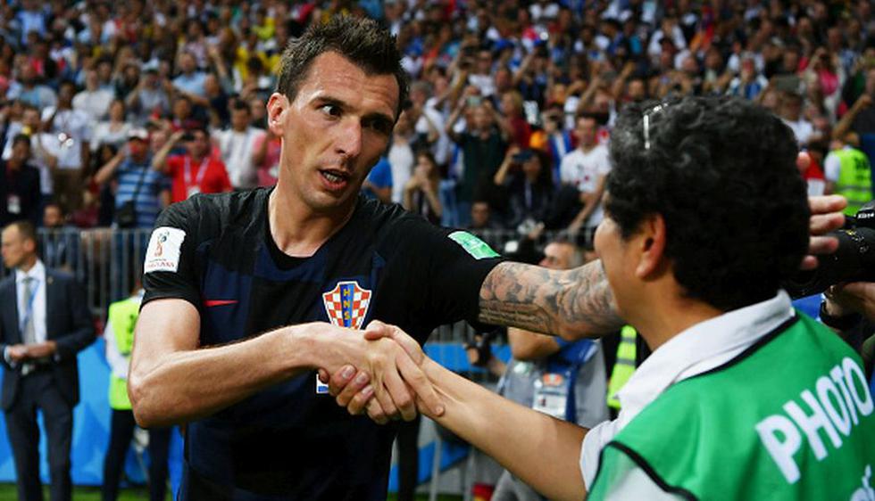 Las imágenes del fotógrafo derribado tras gol de Mandzukic. (Fotos: AFP)