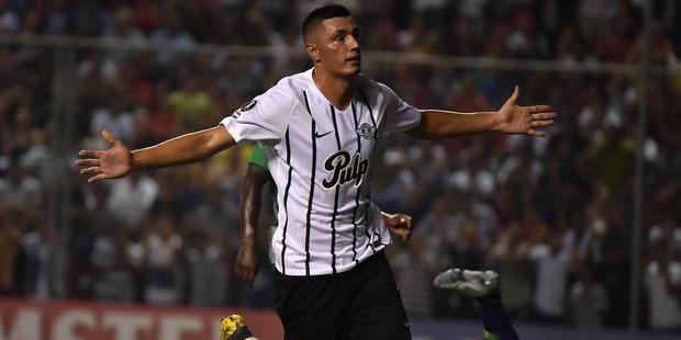Óscar 'Tacuara' Cardozo juega en Libertad desde 2017. (Foto: AFP)