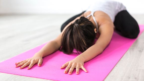 El yoga es una actividad que puedes hacer en casa en cualquier momento. (Foto: Pixabay)