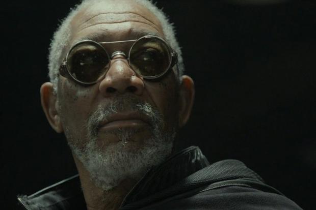 Morgan Freeman in dark glasses and a leather suit (Photo: Relativity Media)