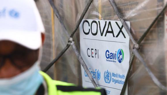 COVAX Facility eligió a Perú entre los primeros países para recibir las vacunas contra el COVID-19, vía Covax Facility, por estar listo para aplicarlas. (Foto: AFP)  (Photo by Nipah Dennis / AFP)