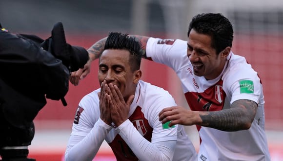 Christian Cueva anotó uno de los goles ante Ecuador en Quito. La Selección Peruana suma su primera victoria en la competición. (Foto: AFP)