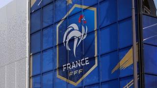 Alerta en Francia: se suspendió parcialmente el fútbol tras nuevo confinamiento por el coronavirus
