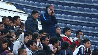 Alianza Lima: ¿Pablo Bengoechea podía dirigir con celular desde tribuna?