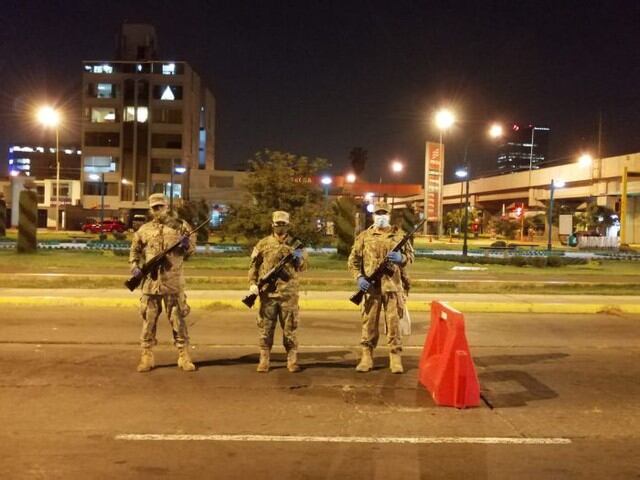Nataly Correa, la jugadora de rugby que enfrenta al coronavirus en las calles como suboficial de la Fuerza Aérea Peruana. (IPD)